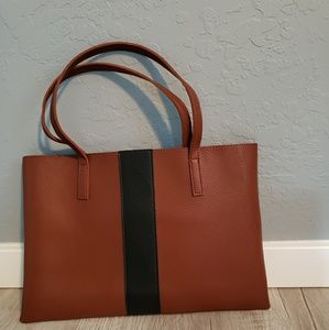Leather tote bag